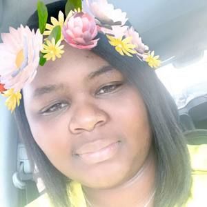 Meet your Posher, Kiah